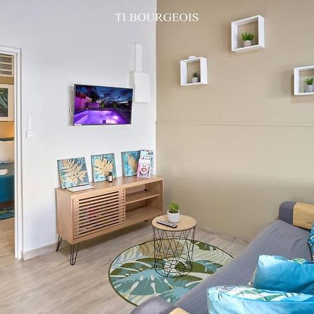 Riviere-SaleeLe Ti Bourgeoisアパートメント エクステリア 写真